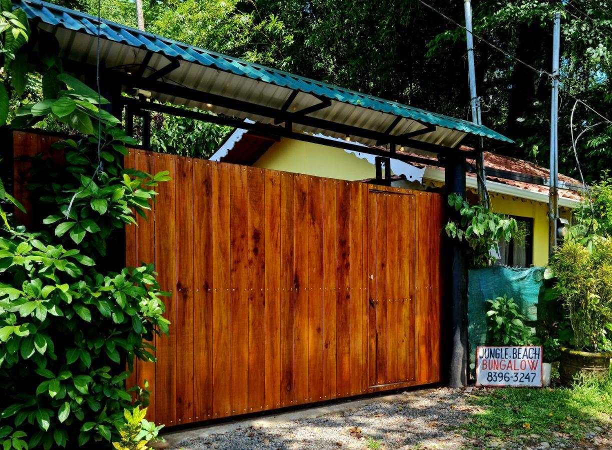 Jungle Beach Bungalow With Ac & Fiber Optic Puerto Viejo de Talamanca Luaran gambar